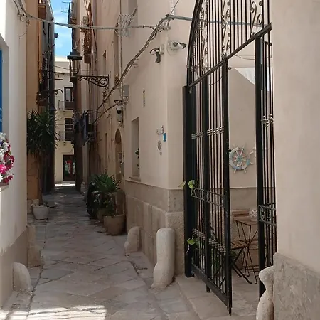La Corte Dei Naviganti *